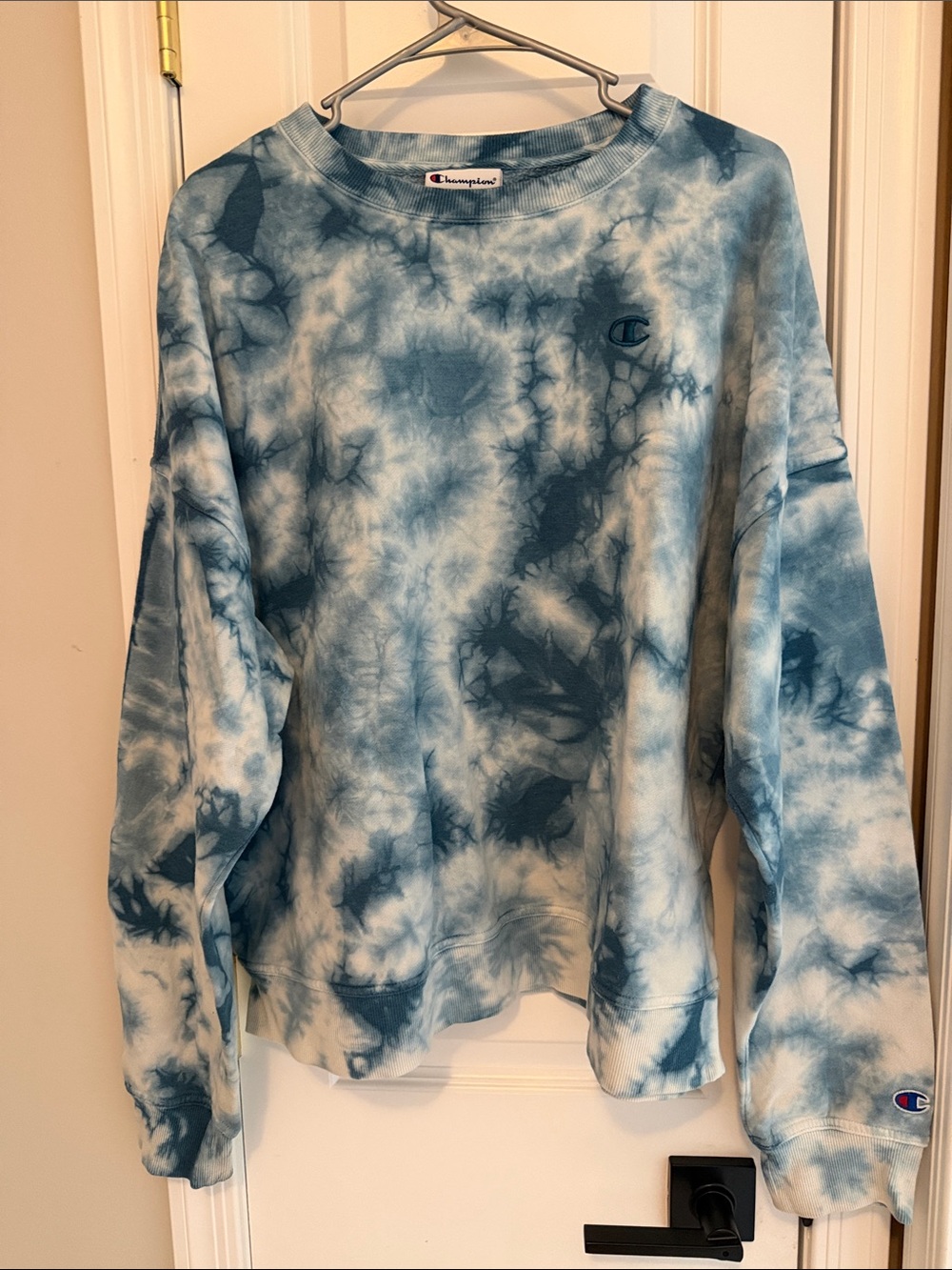 Champion Women's Tie-Dye Crewneck Sweatshirt in Blue and White